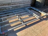 1 X HEAVY DUTY CALF CREEP GATE - 7