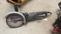 WICKES 2000W ANGLE GRINDER - 3