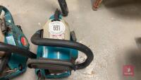 MAKITA CHAINSAW - WORKING - 4