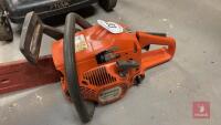 HUSQUARVNA 137 CHAINSAW - WORKING - 2