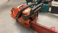 HUSQUARVNA 137 CHAINSAW - WORKING - 5