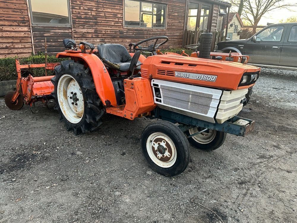KUBOTA B1600 COMPACT 2WD TRACTOR