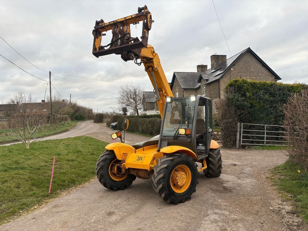 2000 JCB 520S TELEHANDLER