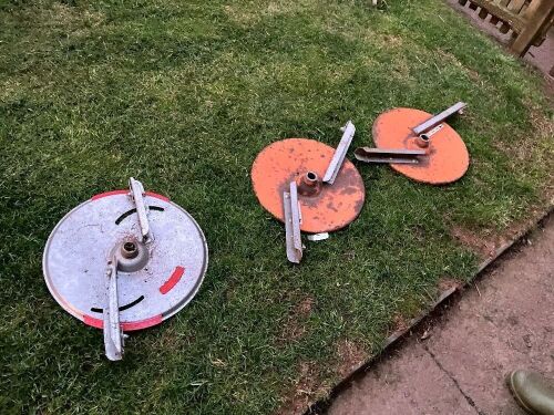 3 AMAZONE SPINNER DISCS