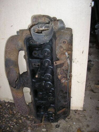NUFFIELD DIESEL TRACTOR ENGINE CYLINDER HEAD