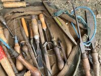 QTY OF WOODWORKING HAND TOOLS - 7