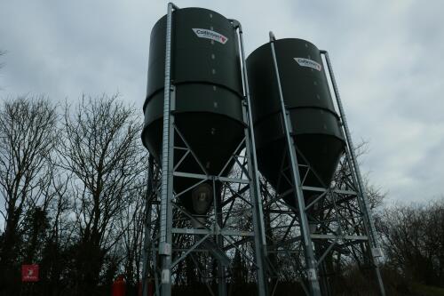 2018 32T COLLINSON BULK FEED BIN