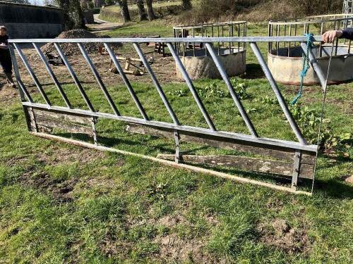 GALVANISED 13' CATTLE FEED BARRIER