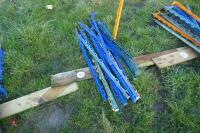 20 PLASTIC ELECTRIC FENCING STAKES - 3