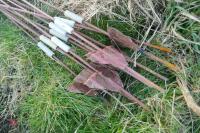 10 METAL ELECTRIC FENCE STAKES - 4