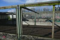 METAL VERANDA AND NIGHT SHELTER PENS - 3