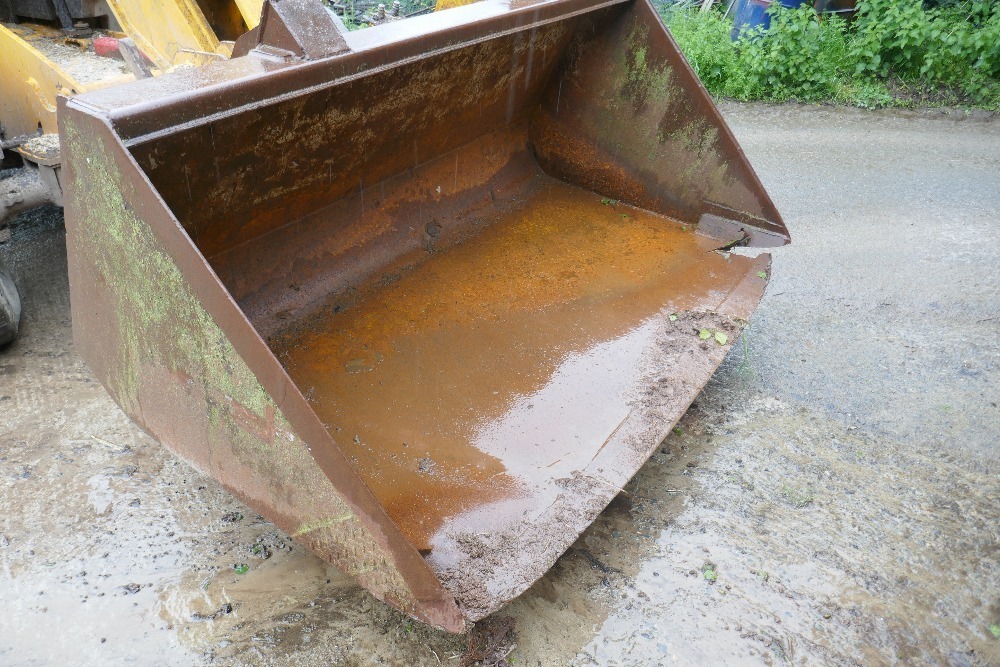 STRONGEX 7'2" GRAIN BUCKET (S/R)