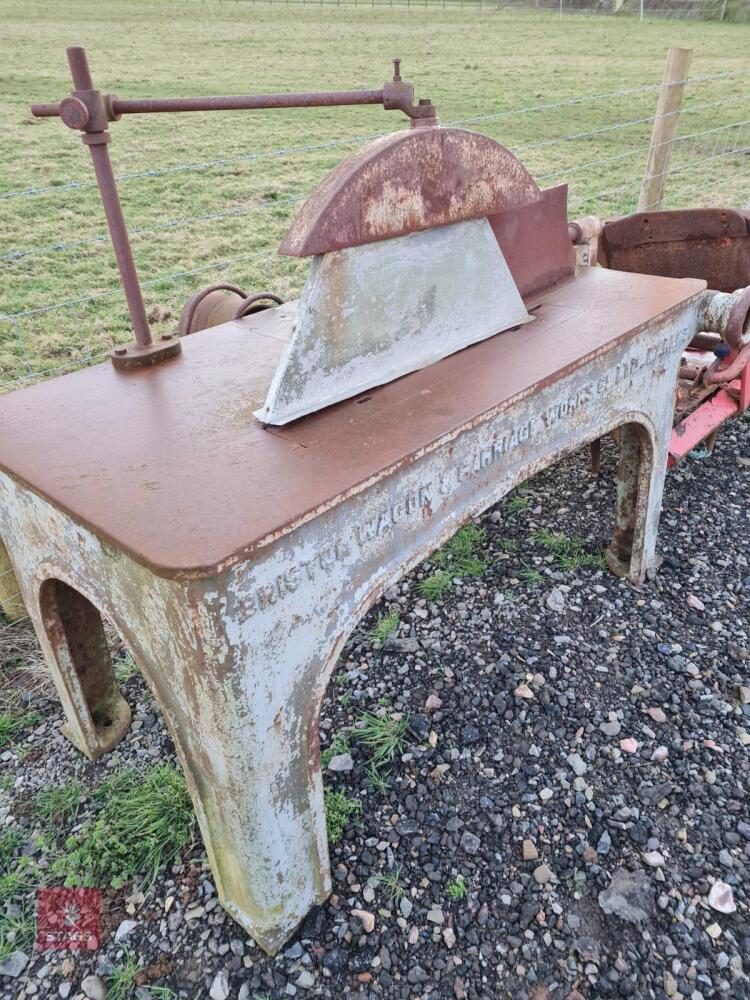 LARGE SAW BENCH