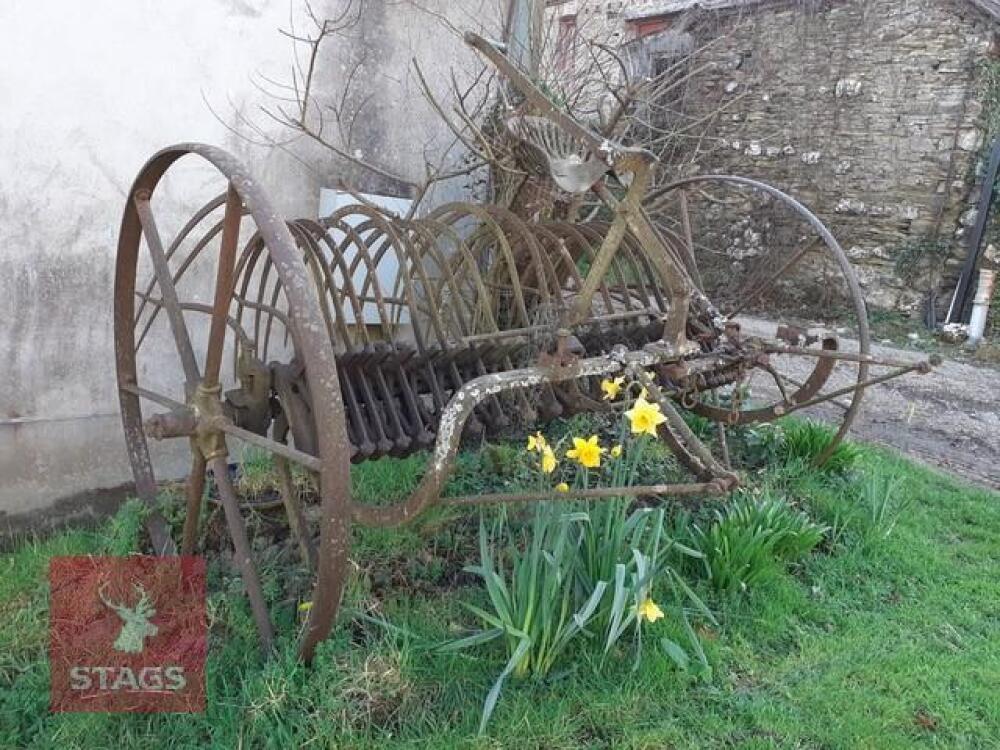 ANTIQUE HUXTABLE HAY RAKE