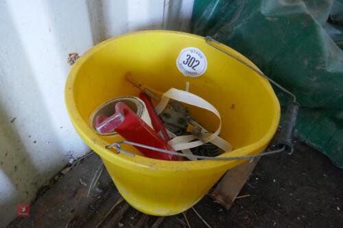 BUCKET OF FENCING EQUIPMENT