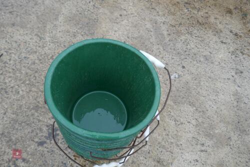 12 CALF MILK FEED BUCKETS