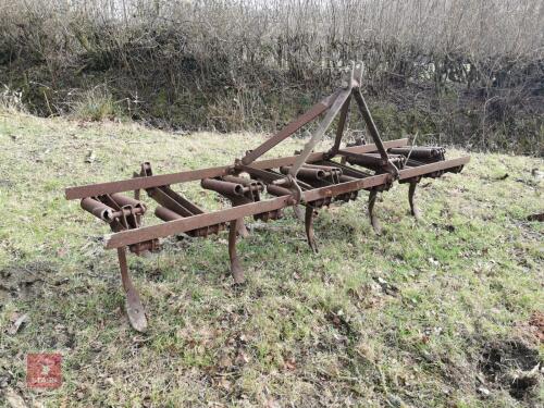 3 POINT LINKAGE CULTIVATOR