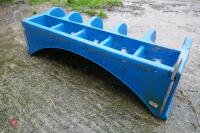 WYDALE 5 TEAT CALF MILK FEEDERS - 6