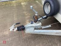 10' TWIN AXLE LIVESTOCK TRAILER - 33