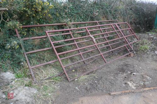 2 BOX IRON YARD GATES