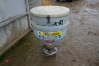 STOCKS FAN JET SEEDER/SLUG PELLETER - 2