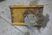 TEAGLE TOPPER GEARBOX & SKIDS - 4