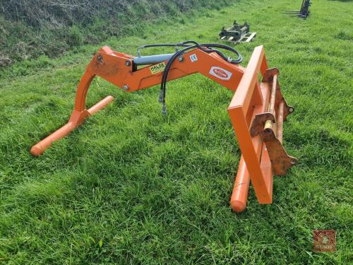 RITCHIE 'OVER THE TOP' SOFT BALE HANDLER