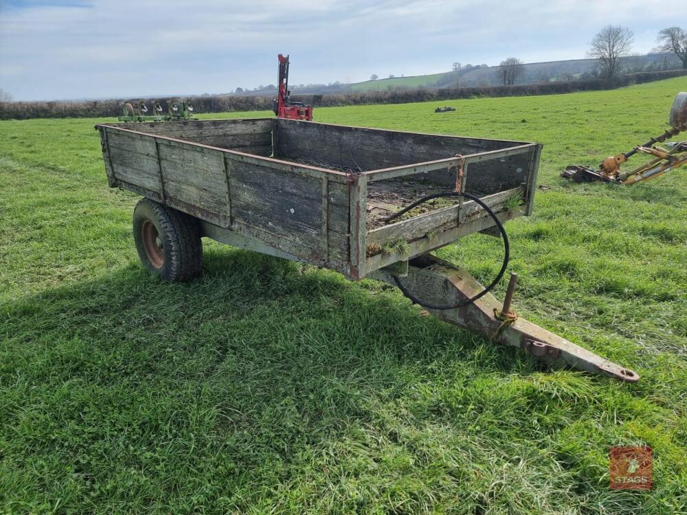 HYDRAULIC SINGLE AXLE TIPPING TRAILER