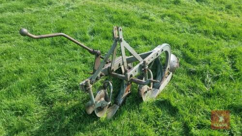 MASSEY FERGUSSON 2F CONVENTIONAL PLOUGH