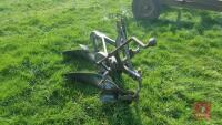 MASSEY FERGUSSON 2F CONVENTIONAL PLOUGH - 2