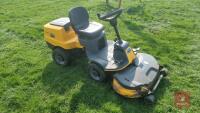 STIGA VILLA 520 HST RIDE ON MOWER - 6