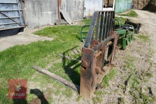 SET OF PALLET FORKS