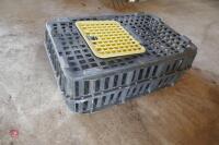 PLASTIC POULTRY CASE