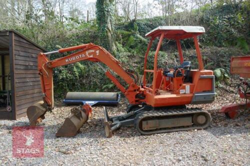 KUBOTA KX61 MINI DIGGER