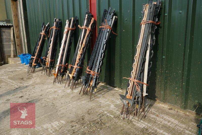 20 ELEC FENCE STAKES