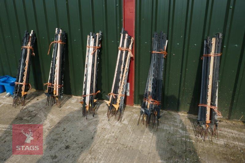 20 ELEC FENCE STAKES