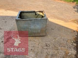 GALVANISED WATER TANK