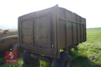 HYDRAULIC TIPPING TRAILER - 8