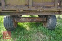 HYDRAULIC TIPPING TRAILER - 10