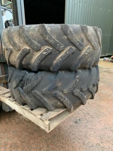 PAIR OF 420/70 R28 REAR TRACTOR TYRES