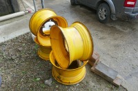 4 X JCB 17.5 R24 RIMS - 4