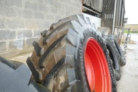 1 X 710/75/42 WHEEL & TYRE - 3