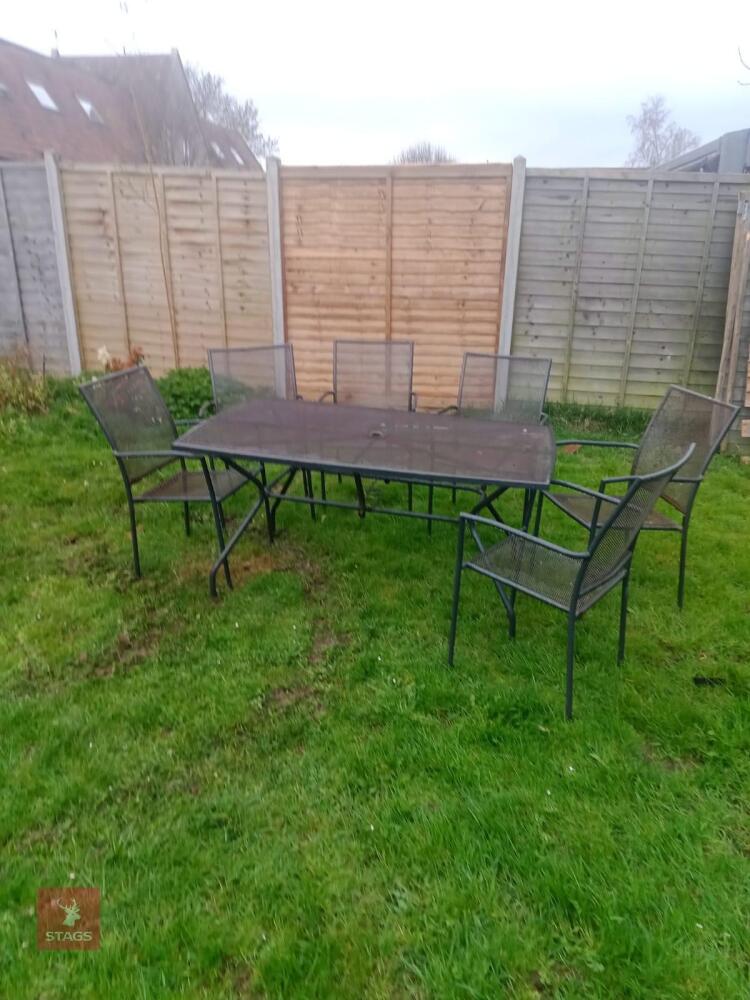 OUTSIDE GARDEN DINING SET