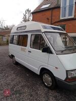 RENAULT AUTO SLEEPER - 2