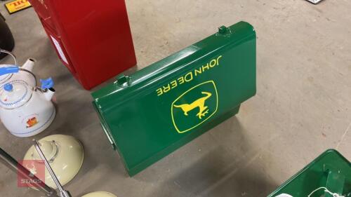 JOHN DEERE TOOL BOX