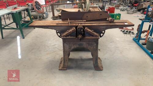 ELECTRIC PLANER