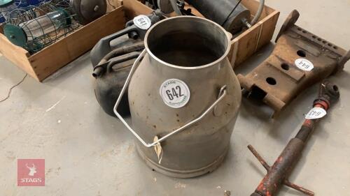 STAINLESS STEEL MILK CHURN