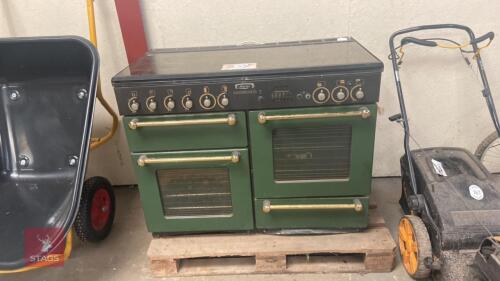 RANGE MASTER 110 ELECTRIC/GAS OVEN