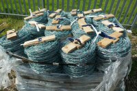 24 ROLLS OF BRAND NEW 200M BARBED WIRE - 2