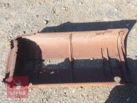 MASSEY FERGUSON 35 TOP PART BONNET S/R - 2